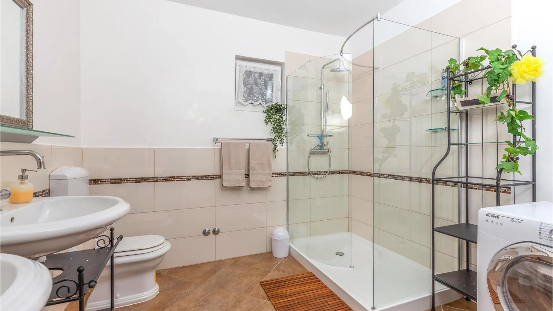 Nice Home In Veprinac With Kitchen